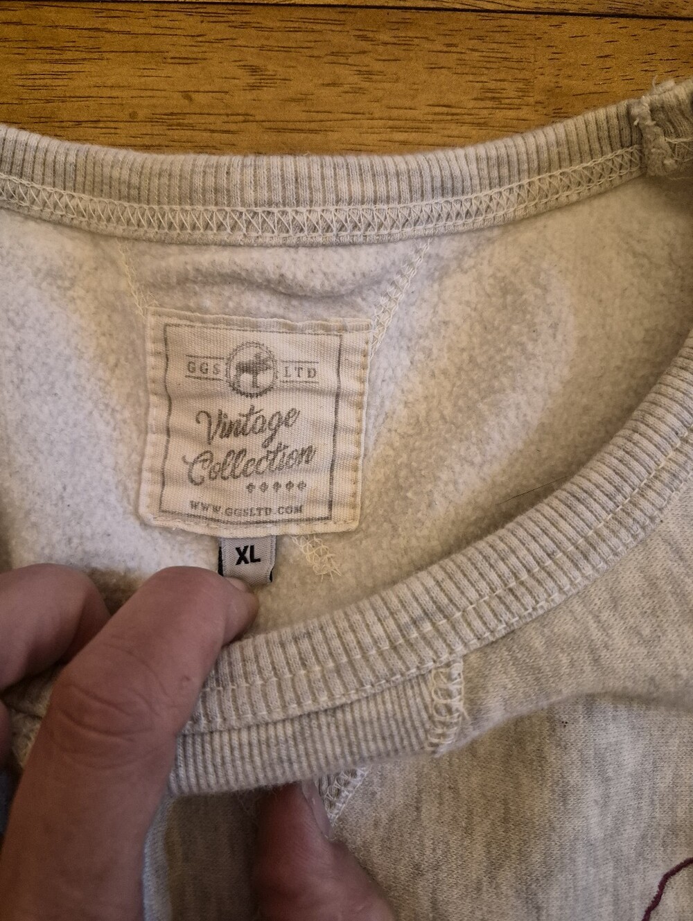 Women's Light Gray Crewneck Sweater with Maple Emblem - Picture 2 of 6